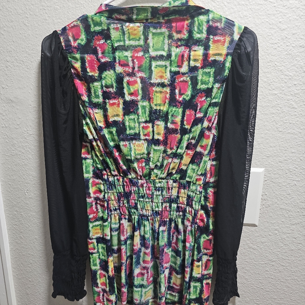 Sheer Colorful Geometric Blouse - Picture 3 of 5
